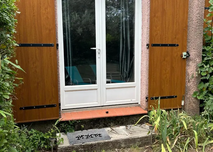 Chambre Dans Dependance Avec Sdb